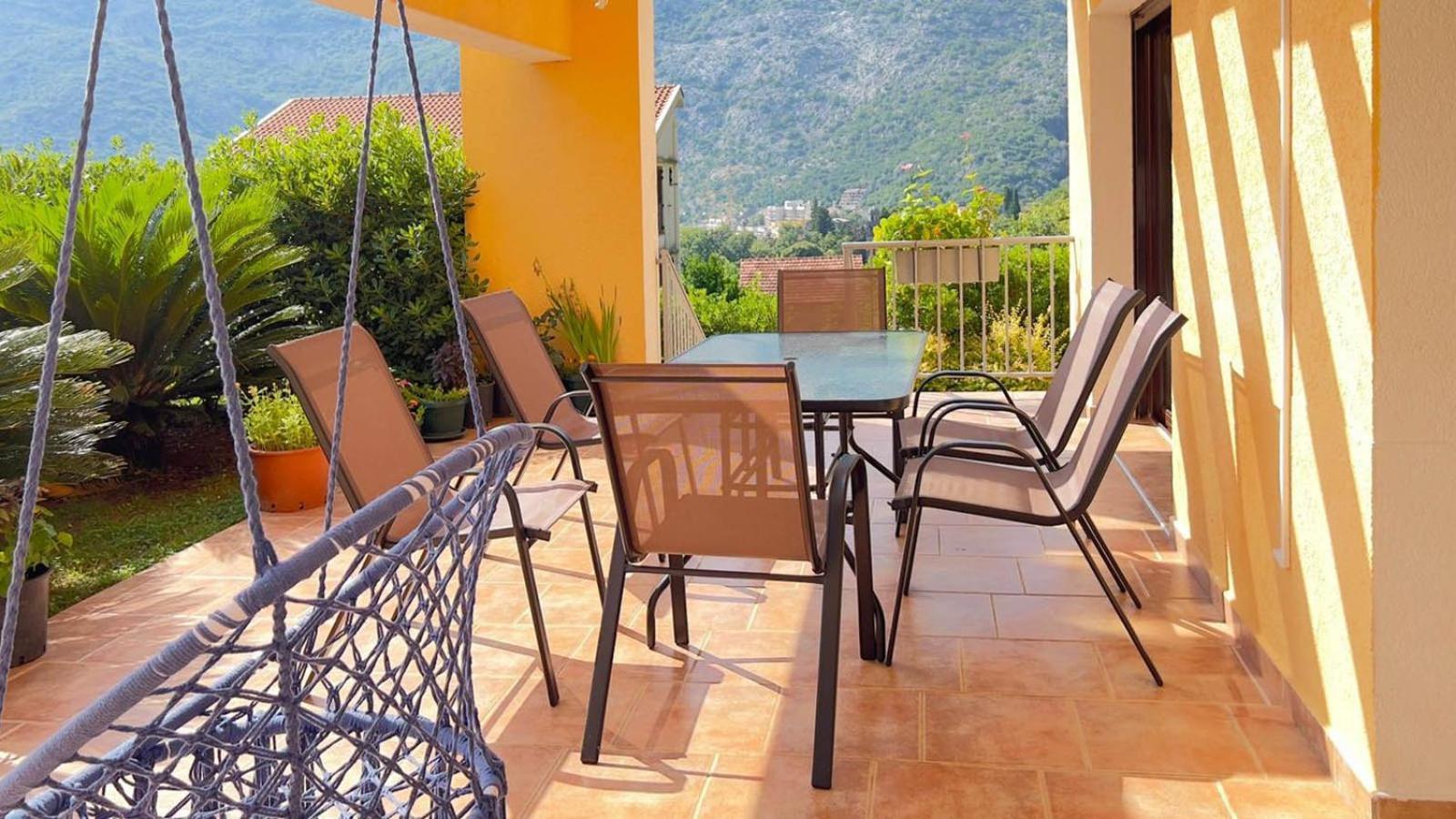 Villa Risan Apartments Luaran gambar